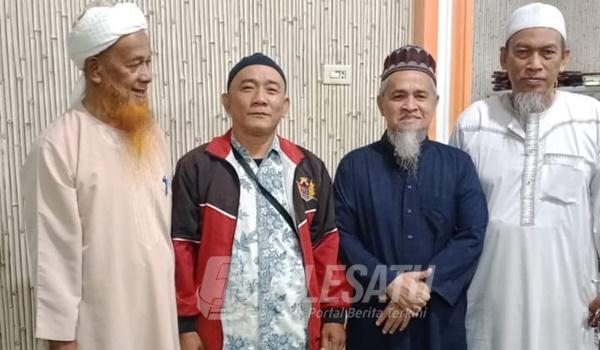 Jamaah Dari Malaysia Kunjungi Masjid Al-Gozali Baturaja
