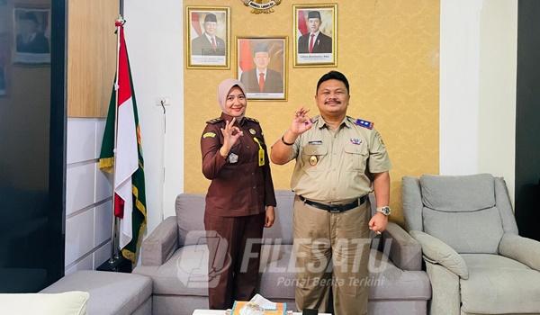 KEPALA Seksi DATUN Kejari OKU dengan Kantor Pertanahan Kabupaten OKU