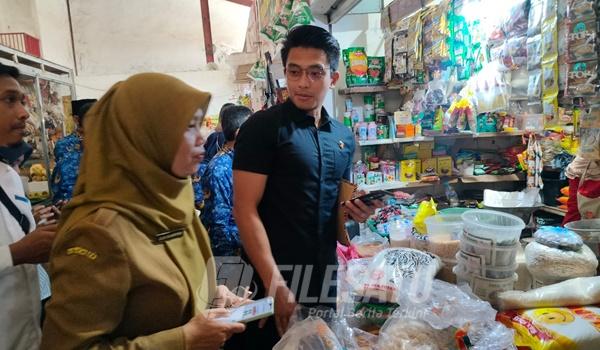 Satgas Pangan Polres Jember saat Sidak Pasar