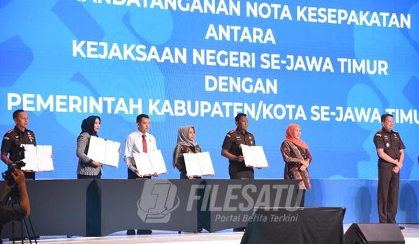 Seluruh Kepala Daerah di Jawa Timur Tanda Tangani Kesepakatan Restorative Justice dan Sinergi Pembangunan