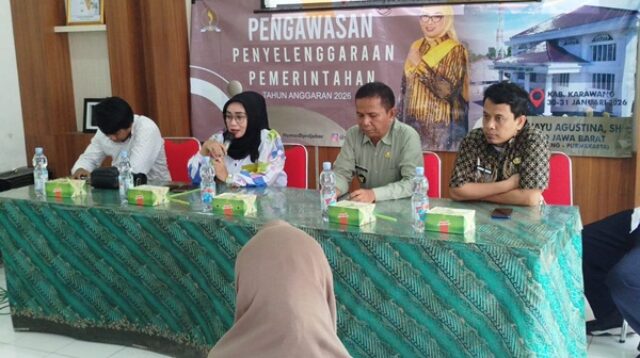 Anggota DPRD Provinsi saat melakukan Pengawasan Pemerintahan di Kelurahan Karangpawitan