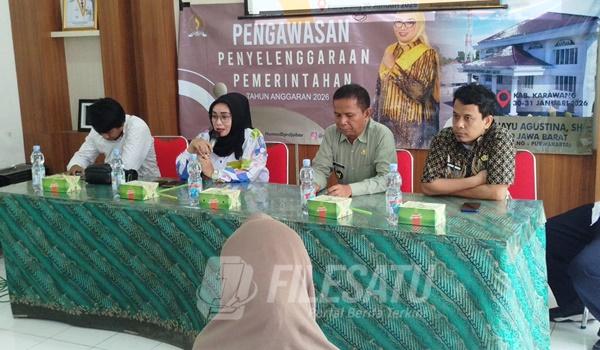 Anggota DPRD Provinsi saat melakukan Pengawasan Pemerintahan di Kelurahan Karangpawitan