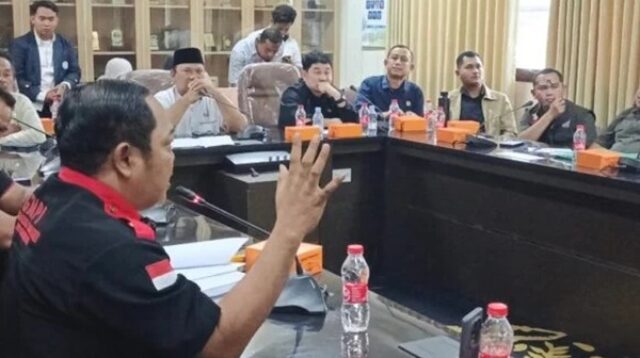 Rapat Dengar Pendapat Komisi III DPRD Karawang