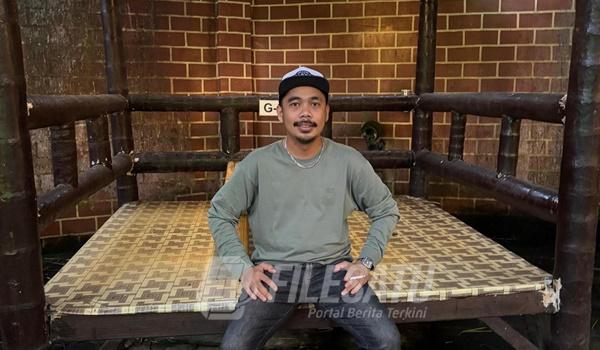 Aktivis muda Sumenep, Dayat Mahjong