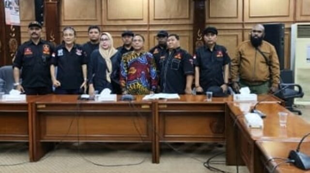 DPC GRIB JAYA Kabupaten Sidoarjo saat diterima DPRD Sidoarjo