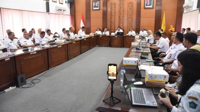Rapat Koordinasi Pelaksanaan Pagu Indikatif Wilayah Kecamatan (PIWK) di Ruang Delta Wicaksana, Kantor Setda Sidoarjo