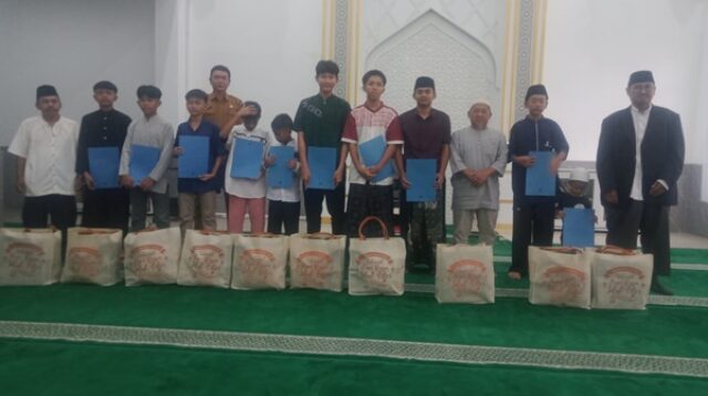 Dinas PUPR Karawang, Gelar, Santunan, Anak Yatim, dan, Buka Bersama,