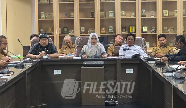 Komisi II DPRD Karawang gelar RDP bersama sejumlah Organisasi Perangkat Daerah (OPD)