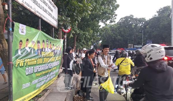 PW PRIMA DMI Jawa Barat Berbagi Takjil dan nasi kotak Gratis usai pelantikan