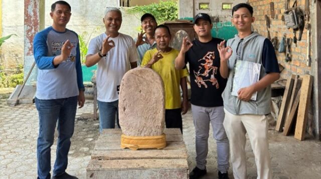 Diduga Prasasti Kuno Era Hindu-Buddha Ditemukan di Lengkiti OKU