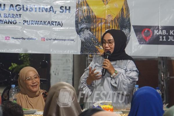 Anggota DPRD Jabar Sri Rahayu saat reses di Karawang