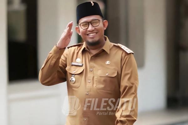 Dr. H. Achmad Fauzi Wongsojudo, S.H., M.H. Bupati Sumenep