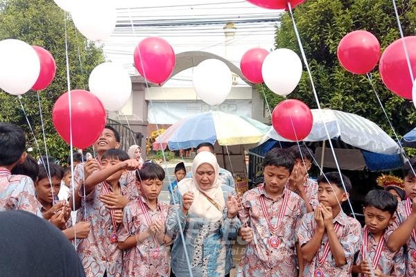 SDN Cijulang 3 Ciamis Lepas Siswa Kelas VI