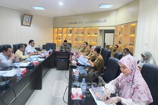 KPU dan Komisi I DPRD Karawang Bahas Pra KUA-PPAS 2027