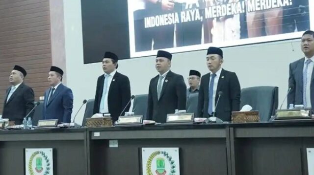 Sidang Paripurna DPRD Karawang