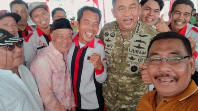 KSAD Jenderal TNI Maruli Simanjuntak usai Resmikan Jembatan Gantung Garuda di OKU