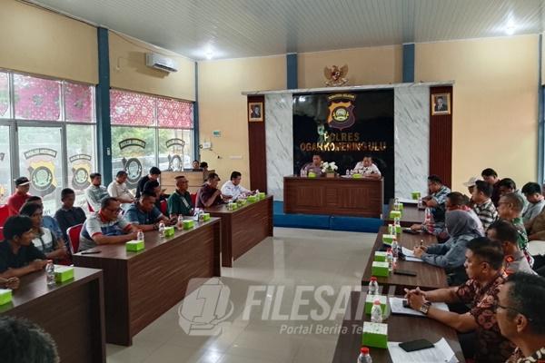 Mediasi antara PT Karya Inti Tani (PT KIT) dan masyarakat Desa Kurup
