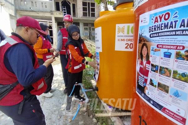 PMI Jember Pasang Dua Tandon di Lokasi Terdampak