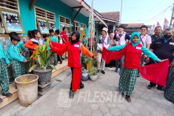 Tari Cucuk Lampah sambut Delegasi JRCS Jepang
