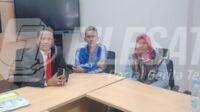 H. Iih Dulmuin mendatangi Kantor Bank BJB Karawang didampingi Kuasa Hukum H. Iih Dulmuin mendatangi Kantor Bank BJB Karawang didampingi Kuasa Hukum