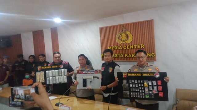 Konferensi Pers yang digelar Polresta Karawang