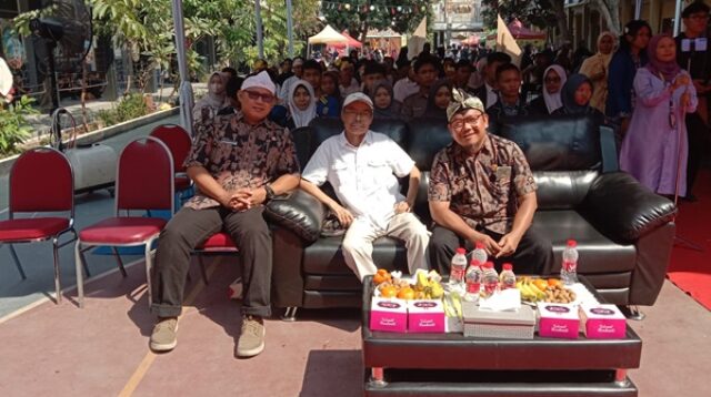 Semarak HUT ke-67 SMAN 1 Karawang