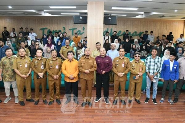 Fauzi saat menghadiri Focus Group Discussion (FGD) Penyusunan Naskah Akademik Raperda