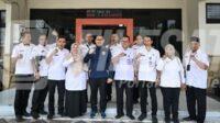 Keluarga Besar SMA Negeri 1 Kalianget berfoto bersama Kepala Dinas Pendidikan Provinsi Jawa Timur Keluarga Besar SMA Negeri 1 Kalianget berfoto bersama Kepala Dinas Pendidikan Provinsi Jawa Timur