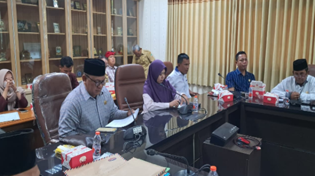 Komisi II DPRD Karawang gelar RDP