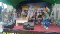 Momen pemotongan tumpeng mewarnai refleksi peringatan Hari Ulang Tahun (HUT) ke-6 Perjuangan Ojek Online Karawang (POOK)
