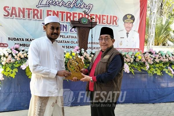 Wakili Bupati Sumenep KH Imam Hasyim Buka Pelatihan Santripreneur 2026